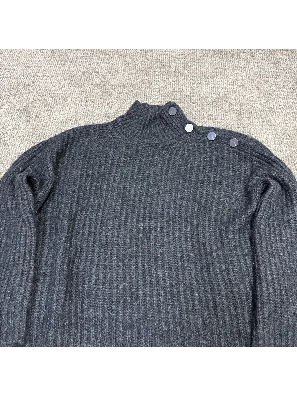 J.Crew Sweater Gray Long Sleeve Pullover Women’s Size Medium